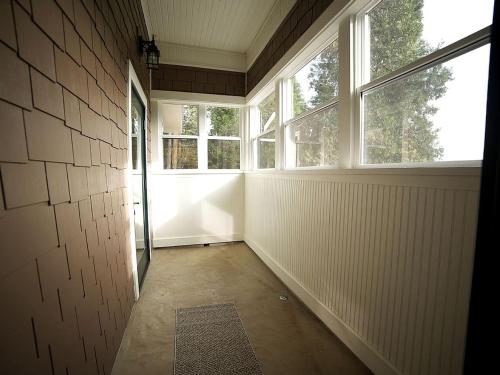 Luxury Cabin Rental in the Cascade Mountains near Crater Lake, Southern Oregon in พรอสเพ็ค