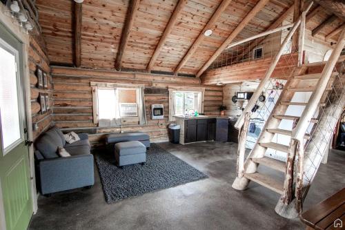 Gorgeous Wooden Rustic Cabin in Blanding, Utah in แบลนด์ดิง (ยูทาห์)