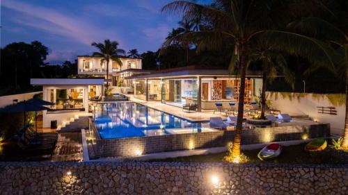 Exclusive Sea Renity A Beachfront Villa Retreat Sleeps 12 Adults and 6 Kids - 평면도