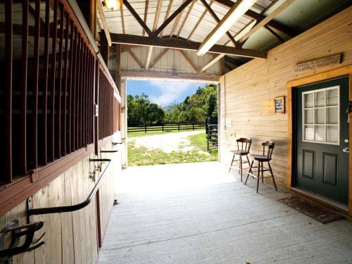 Peaceful Vacation Rental for Four near the Ohio River in Pendleton, Kentucky in La Grange