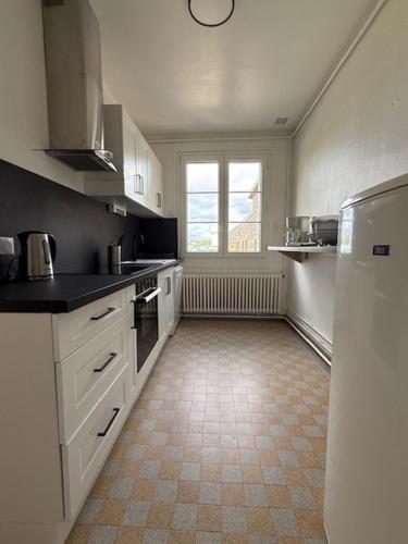 Kitchen, Hébergements le Camp d'Auneau - Leboudubout in Other