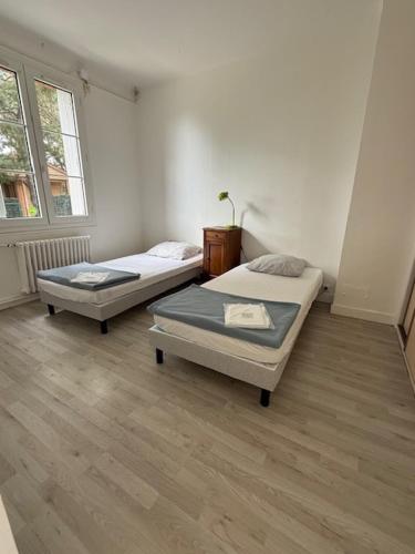 Hébergements le Camp d'Auneau - Leboudubout in Other