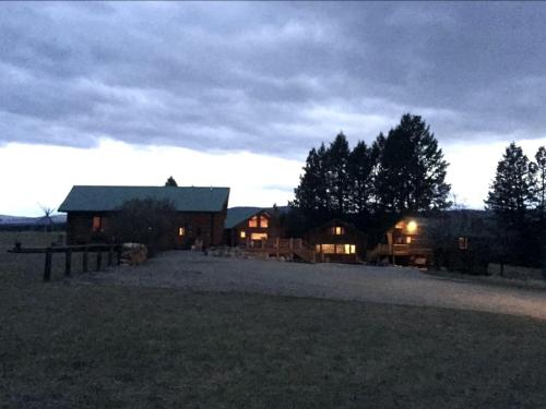 Secluded Cabin Getaway with Sauna near Eureka, Montana in Glen Lake