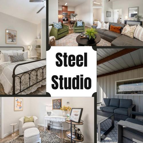Industrial-Chic Cottage Retreat with Outdoor Space Near Kyle Field & Easterwood Airport in Dr. College Station, Texas