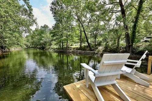 Chrissie Ger in Dripping Springs, TX in 드리핑 스프링 (TX)