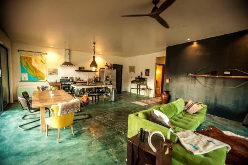 Amazing Lone Pine Cabin for Glamping in California in Lone Pine (CA)