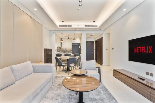 Relaxing 2BR in Business Bay Mins to Burj Khalifa, Dubaj