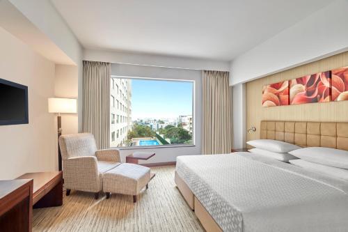 Four Points by Sheraton Hotel and Serviced Apartments Pune, Pune (photo 2)