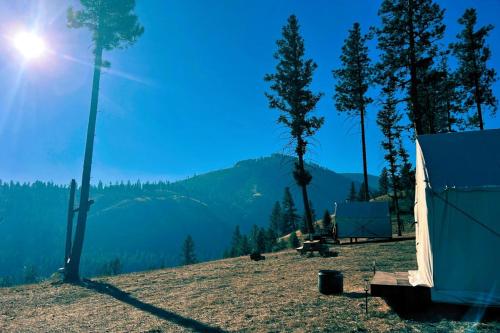 Cozy Tented Cabin with Stunning Sights in Conner, Montana in Darby (MT)
