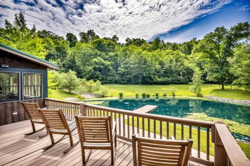 Exquisite Cabin with Amazing Interior and Exterior in Sarahsville, Ohio in Caldwell (OH)