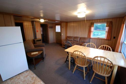Open-Plan Lake Cabin Rental near Kabetogama, Minnesota in Orr (MN)