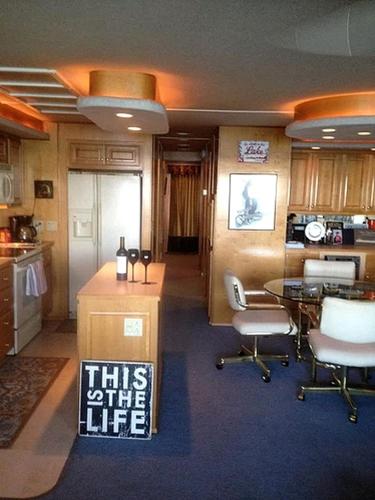 Luxury Houseboat for Cruise-Style Getaway on Lake Travis near Austin, Texas in Volente (TX)