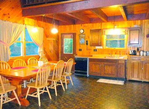 Cozy Vacation Cabin near Allegheny State Forest, Pennsylvania in Penfield (PA)
