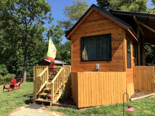Glamping in North Carolina for Weekend Getaways near Asheville, Tuckasegee