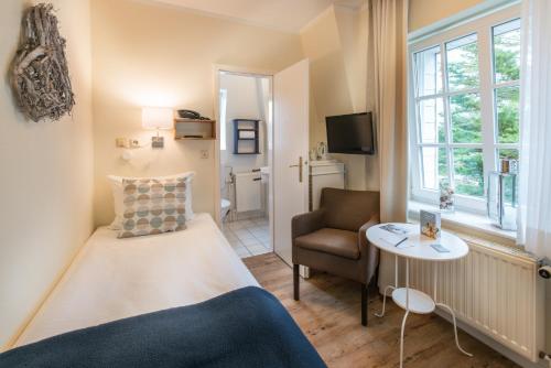1 twin bed