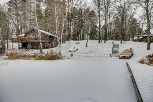 Stunning Cabin Getaway Surrounded by Towering Pine Trees in Walker, Minnesota in Walker (MN)