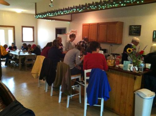 Spacious Cabin Rental for Large Groups near Onondaga Cave State Park in Missouri in Cuba