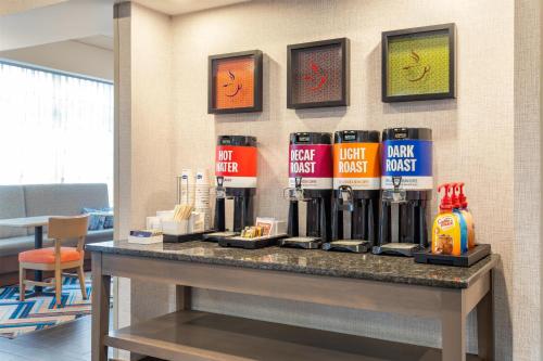 Hampton Inn Akron-South - image 3