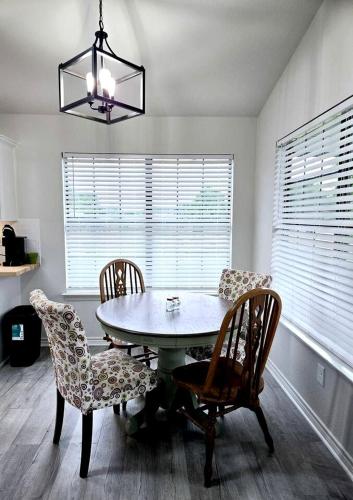 Modern Vacation Rental near Lake Fork for a Fantastic Family Getaway in Texas in Yantis (TX)