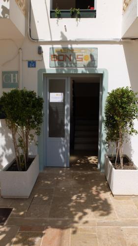 Hostal Bon Sol - image 10