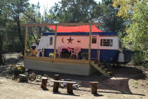 Texas Hill Country Vintage Caravan Glamping