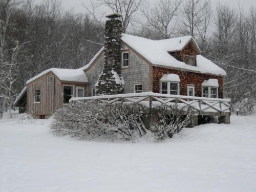 Charming Cabin Rental Located Upon 180 Sprawling Acres in Underhill, Vermont · Jericho