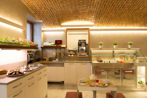 Hotel Ideale - image 9