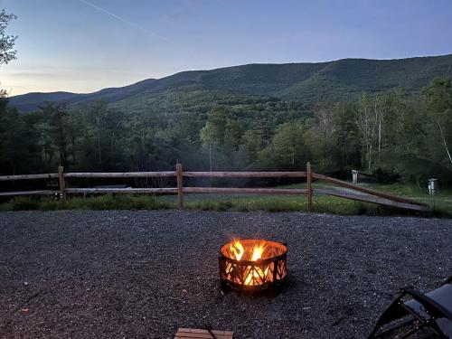 Piebald Mountain Pet Friendly Tents, Petersburg, New York in Cold Spring