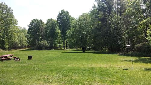 Charming Cabin Rental with Private Front Deck near Bangor, Maine in Dexter (ME)