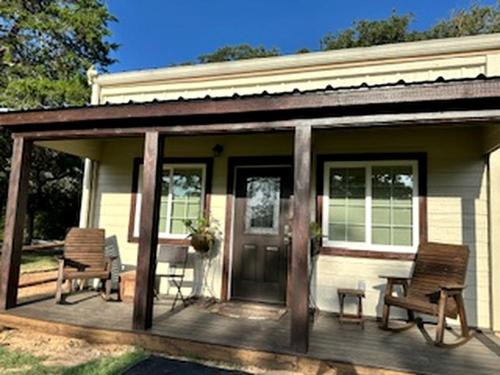 . Comfy Equipped Lodge Great for a Peaceful Getaway in Texas