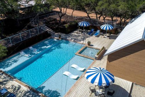 Cozy Yurt in Texas Hill Country for Glamping near Austin in 드리핑 스프링 (TX)