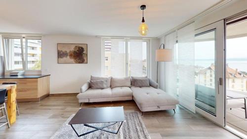 Bright, Spacious 2-bed Apt - Balcony Lake View! RGP13, Neuchâtel (photo 3)