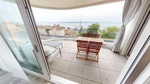 Bright, Spacious 2-bed Apt - Balcony Lake View! RGP13, Neuchâtel (photo 6)
