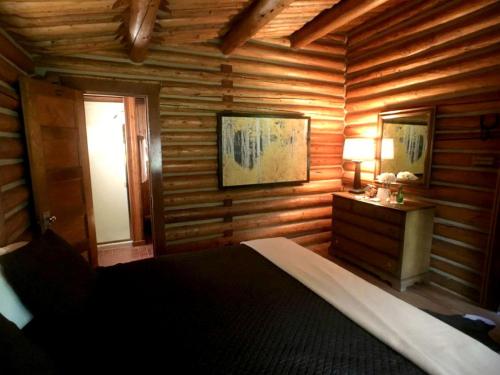 Amazing Lodge Rental Ideal for Events in Encampment, Wyoming in Saratoga (WY)