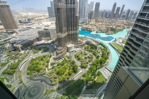 The Address Residences Dubai Opera - Luxury 3BR Stay with Stunning Burj Khalifa & Fountain Views, Dubái (foto 6)