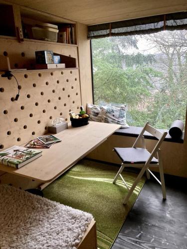 Escape to the Czech Republic in this Wonderful Tree House in Nature, Praga (foto 9)