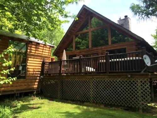. Secluded Cabin Rental near Letchworth State Park in Buffalo, Arcade, New York