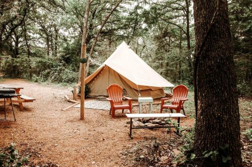 . Charming Equipped Bell Tent Surrounded by Nature in Oklahoma