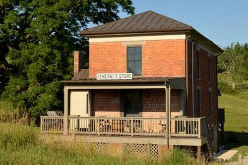 Charming Retreat: Pet-Friendly Classic Rental for Outdoor Activities in Pulaski County, VA in ดับลิน (VA)