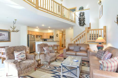 Chimney Ridge Larkspur Townhome - Hot Tub - Great Location in Breckenridge, USA