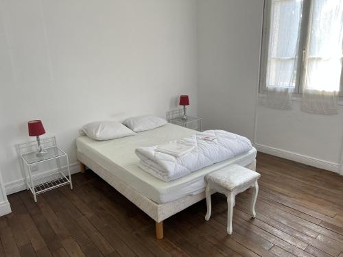 Hébergements le Camp d'Auneau - Aunay Bien (Hebergements le Camp d'Auneau - Aunay Bien) in แซงต์ ซิมโฟเรียง เลอ ชาโต