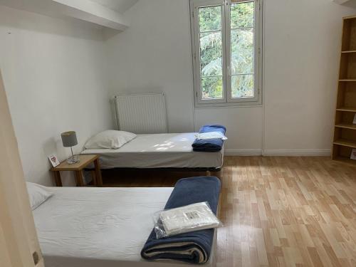 Hébergements le Camp d'Auneau - Aunay Bien (Hebergements le Camp d'Auneau - Aunay Bien) in แซงต์ ซิมโฟเรียง เลอ ชาโต