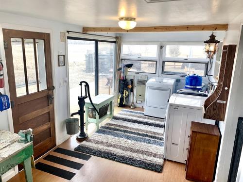 Stunning Cottage with Fire Pit in Saratoga, Wyoming in Saratoga (WY)