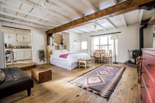 Studio Cabin Suite on Organic Farm Stay near Taos, New Mexico in Arroyo Seco