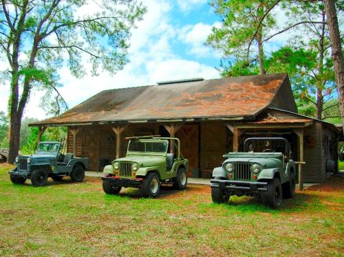 . Rustic Cabin on a Ranch near the Ocala National Forest in Central Florida