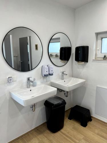 Group Glamping Bell Tents Camp Perfect to Reconnect with Nature in Germany in Auderath