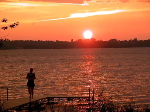 Cozy Cottage Rental with Views of Historic Lake Champlain in West Swanton, Vermont in Swanton
