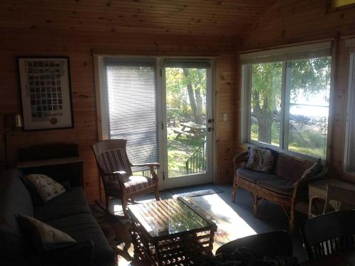 Cozy Cottage Rental with Views of Historic Lake Champlain in West Swanton, Vermont in Swanton