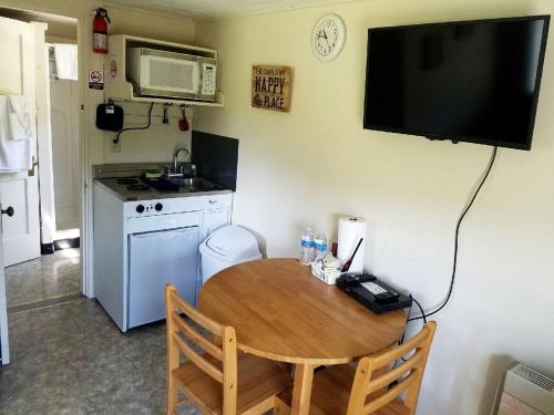 New Hampshire Cabin near Pittsburg, Ideal for a Vacation in Nature in Colebrook (NH)