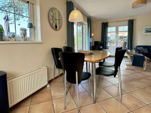 Facilities, Holiday retreat, near forest in Schagen
